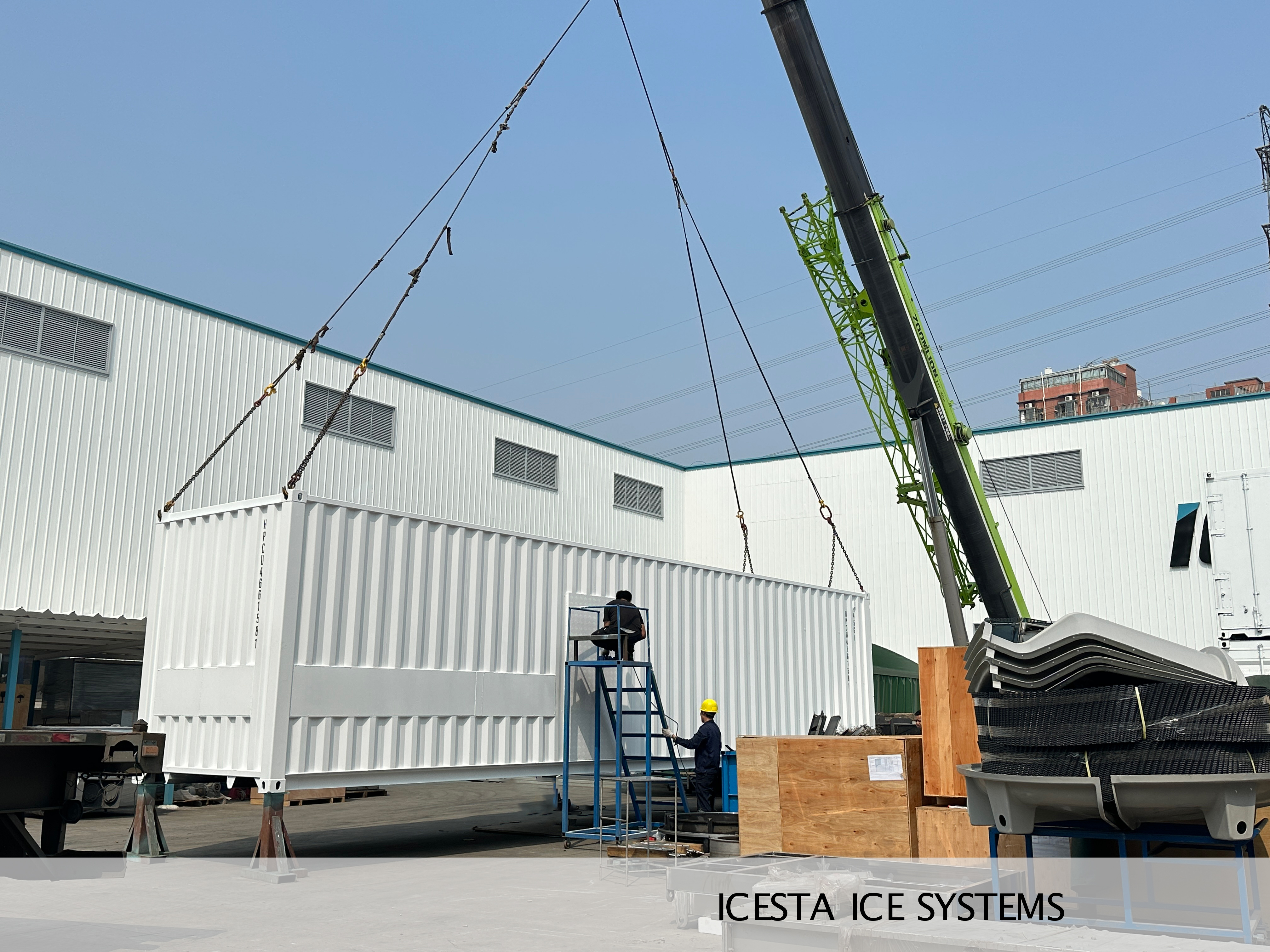 Planta de hielo en escamas en contenedores con almacenamiento automático de hielo, sistema de entrega y pesaje (todo en uno) 