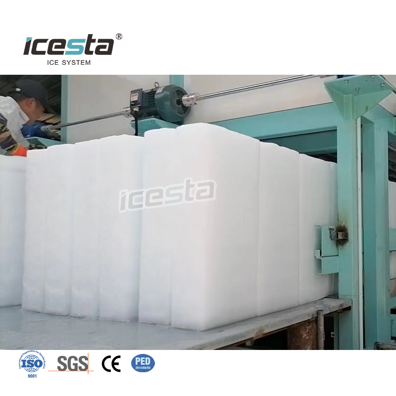 Máquina industrial para fabricar bloques de hielo ICESTA, capacidad total 120T (30T×3+15T×2) Enfriamiento y descongelación por agua, 35 kg/70 kg por bloque para fábrica de hielo